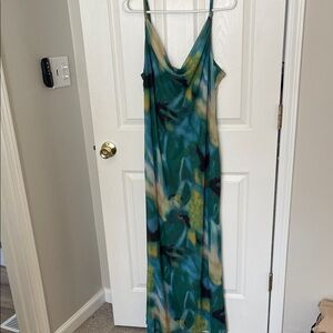 Elegant Green and Yellow Tie-Dye Maxi Dress